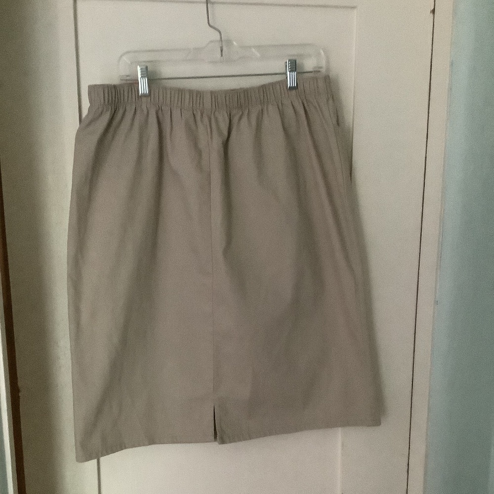 Chic Collection Stretch Denim Skirt, Size 18 - Picture 2 of 3